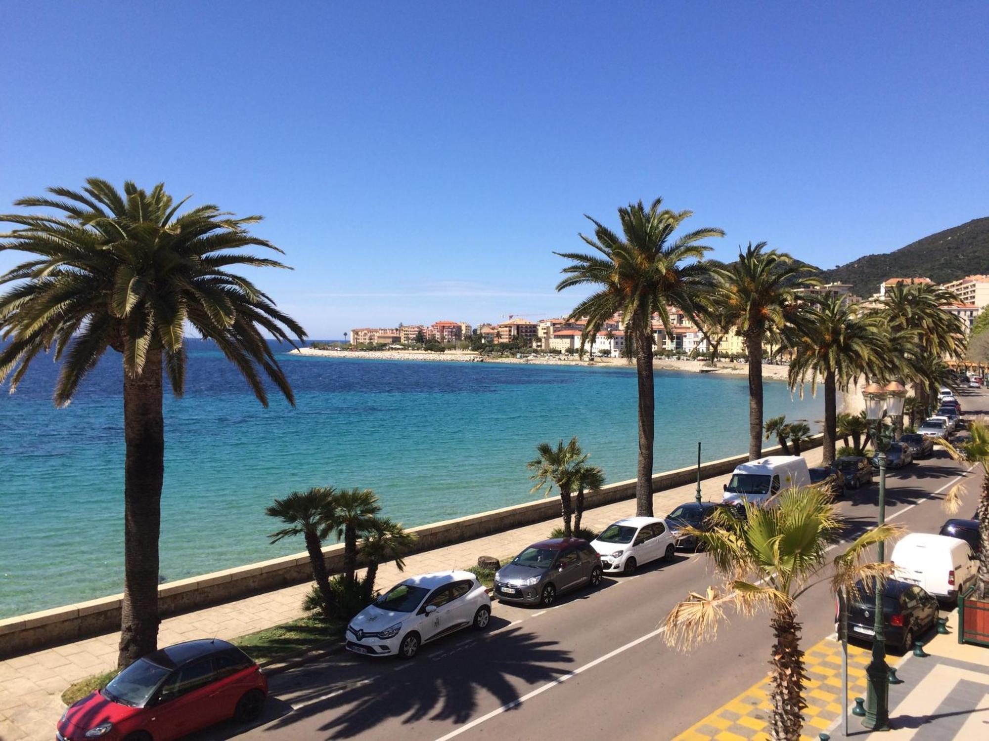 Grand T2 Standing Ajaccio Proche Centre Et Plages Vue Panoramique Parking Prive Εξωτερικό φωτογραφία